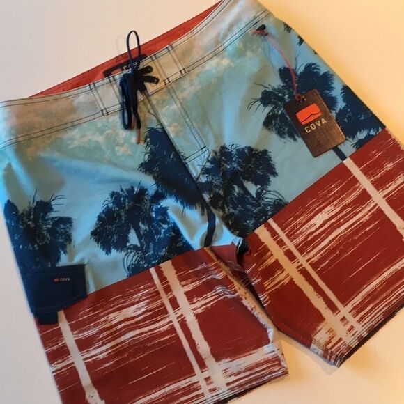 Cova Oasis Boardshort  - Picture 2 of 4